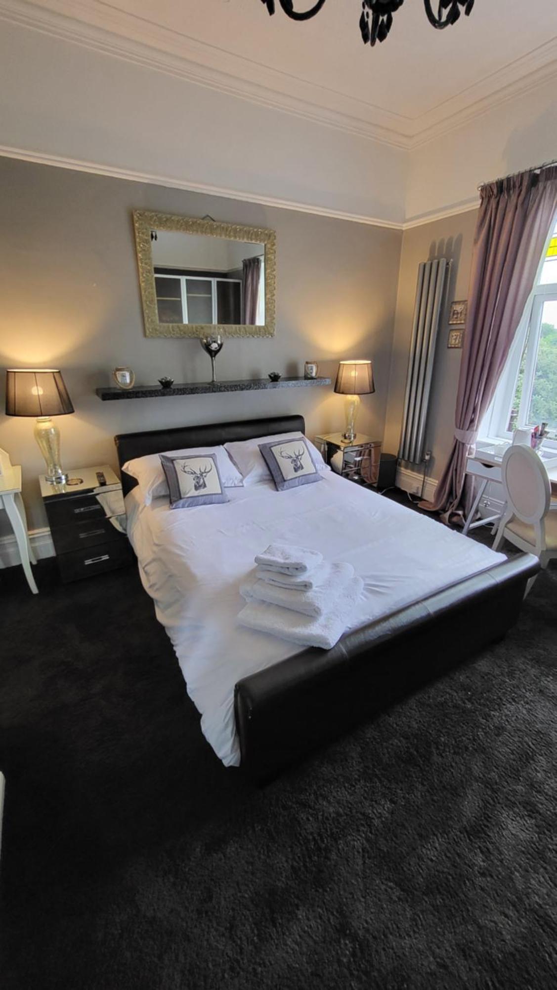 The Rodds Morley (West Yorkshire) Quarto foto